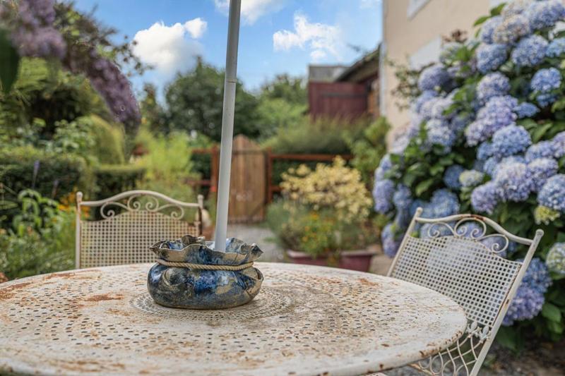 Maison - 380 m² - 9 pièces