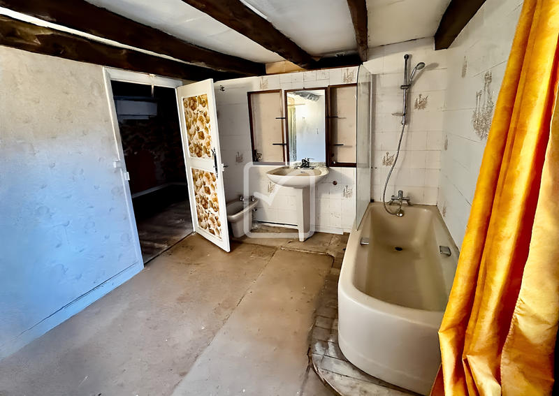 Maison - 166 m² - 8 pièces