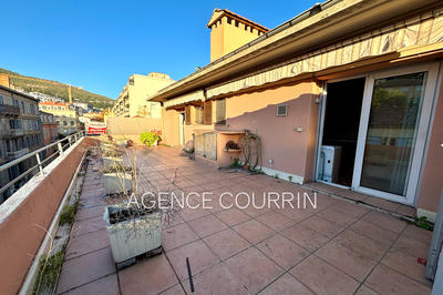 Appartement - 75 m² - 3 pièces