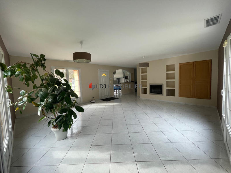 Maison - 98 m² - 4 pièces