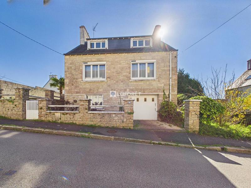 Maison - 122 m² - 5 pièces