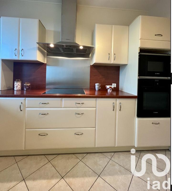 Appartement - 96 m² - 3 pièces