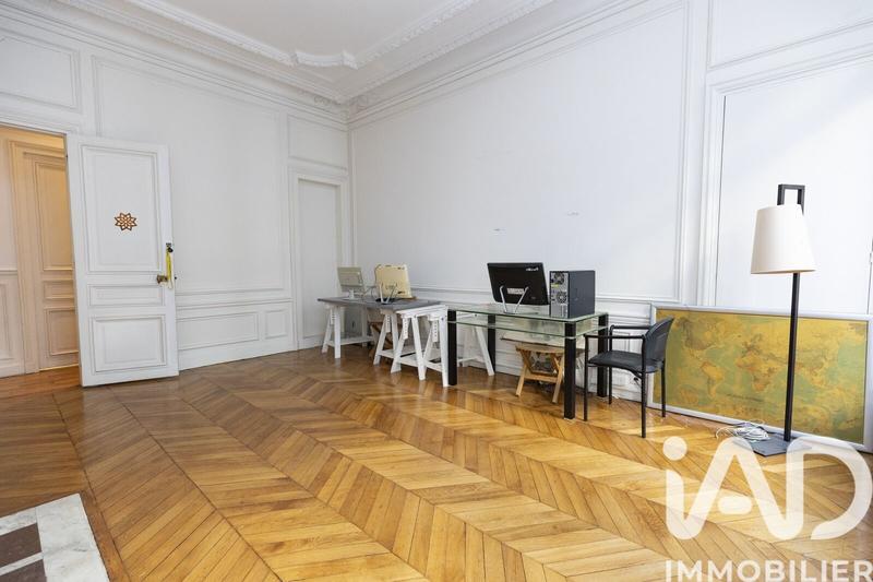 Appartement - 240 m² - 8 pièces