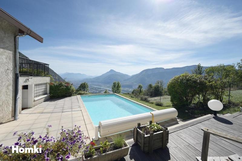 Maison - 150 m² - 6 pièces