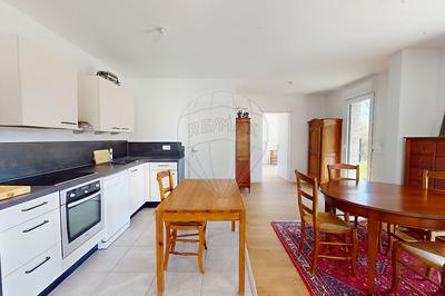 Appartement - 95 m² - 4 pièces