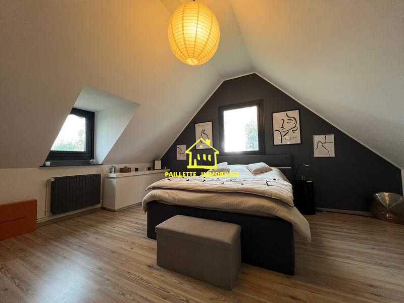 Maison - 275 m² - 7 pièces