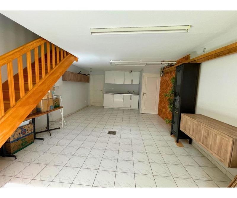 Maison - 182 m² - 10 pièces