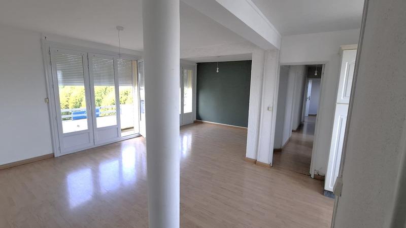 Appartement - 79 m² - 5 pièces