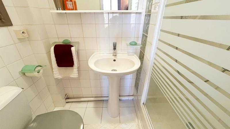 Studio - 14 m² - 1 pièce