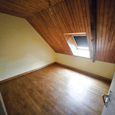 Maison - 80 m² - 6 pièces