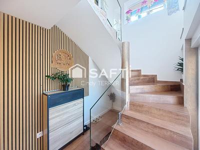 Maison - 149 m² - 6 pièces