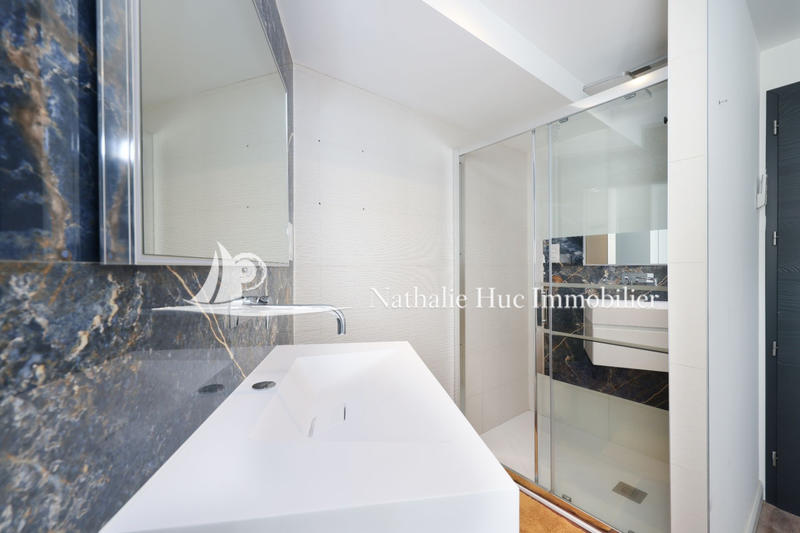 Appartement - 168 m² - 5 pièces