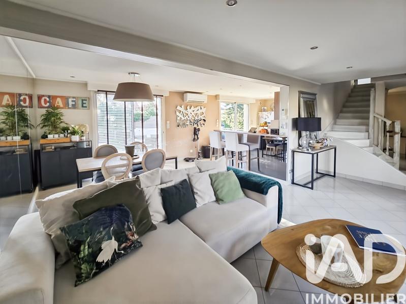 Maison - 160 m² - 7 pièces