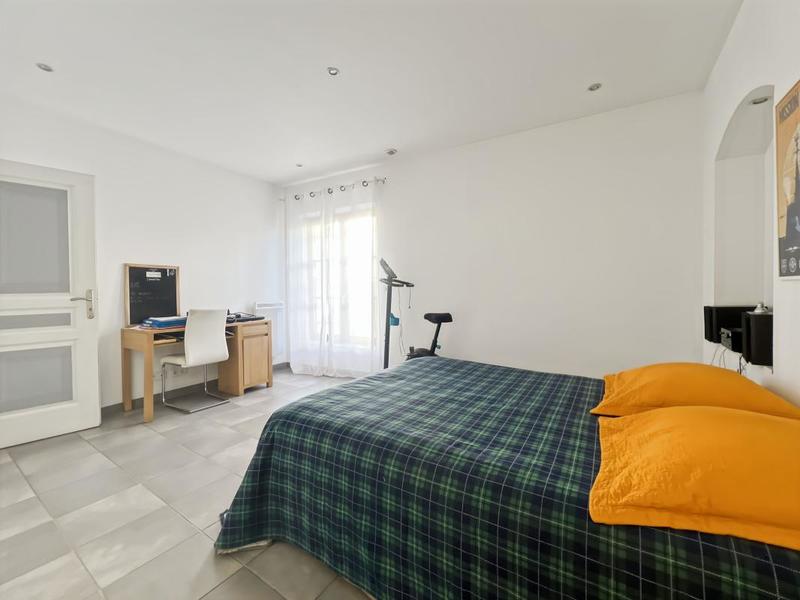 Appartement - 137 m² - 4 pièces