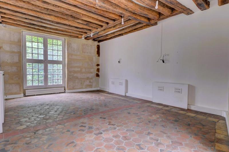Maison - 573 m² - 6 pièces