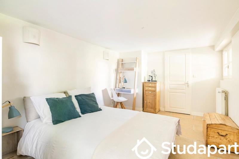 Chambre - 12 m² - 1 pièce