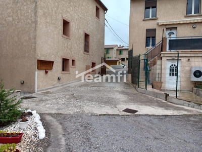 Maison - 93 m² - 5 pièces