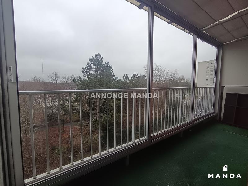 Chambre - 9 m² - 4 pièces