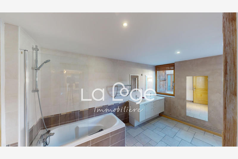 Maison de village - 105 m² - 5 pièces