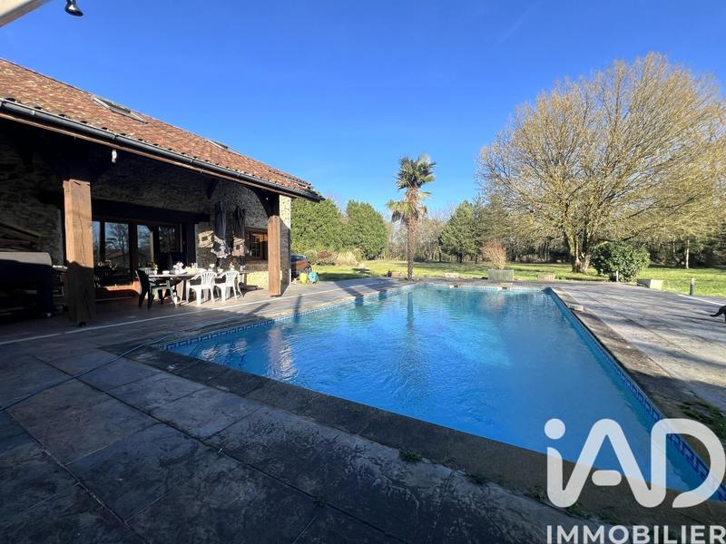 Maison - 184 m² - 4 pièces