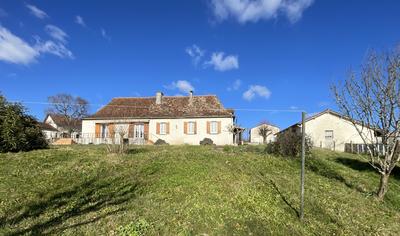 Maison traditionnelle - 120 m² - 6 pièces