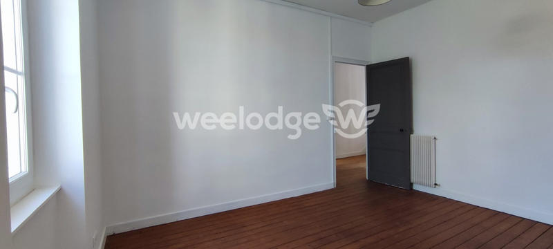 Maison - 210 m² - 6 pièces