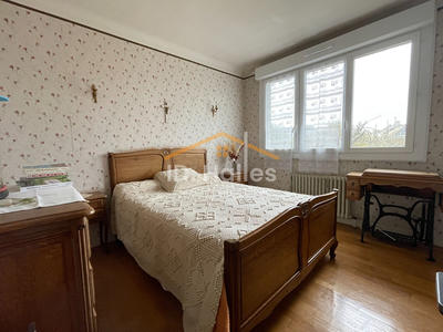 Maison - 104 m² - 4 pièces