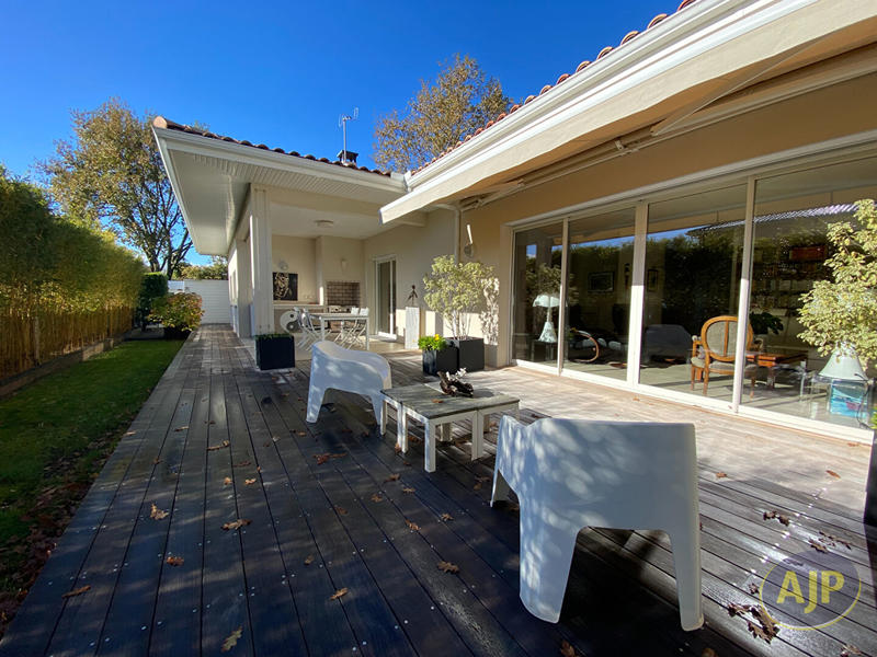 Maison - 176 m² - 5 pièces