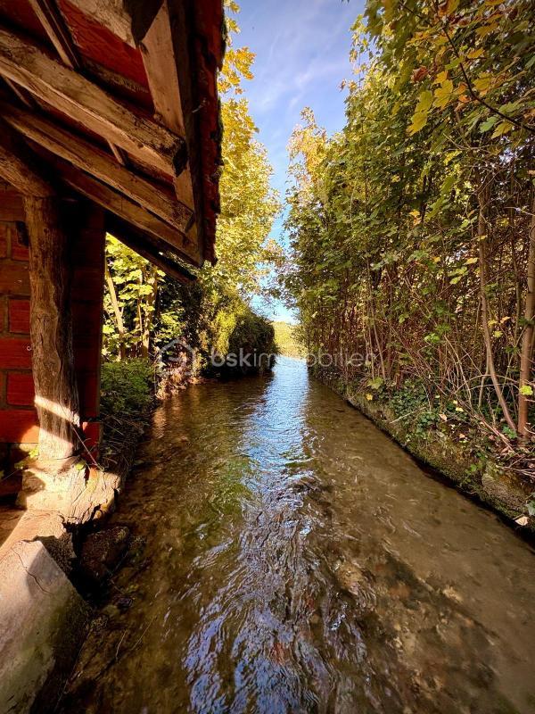 Moulin - 216 m² - 6 pièces