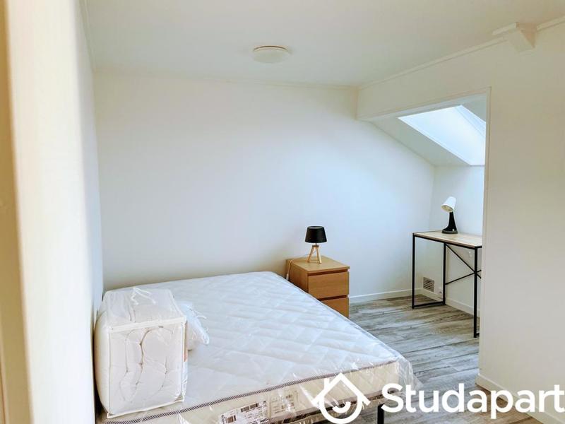 Appartement - 80 m² - 5 pièces