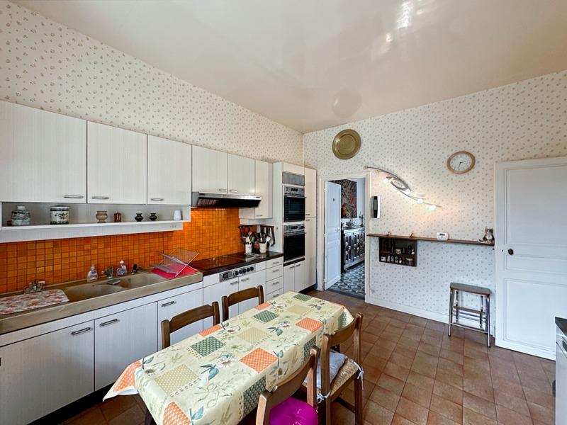 Maison bourgeoise - 192 m² - 6 pièces