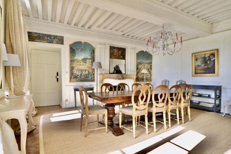 Maison - 432 m² - 14 pièces