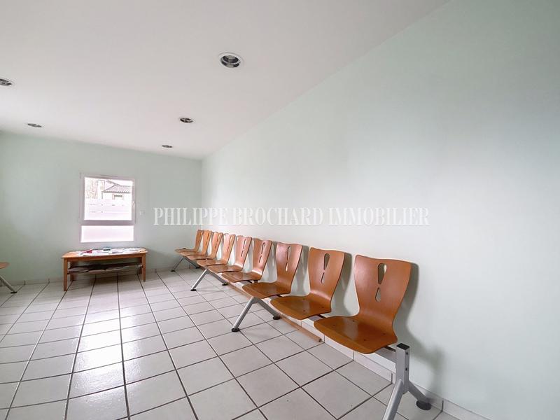 Local d'activités - 139 m² - 6 pièces