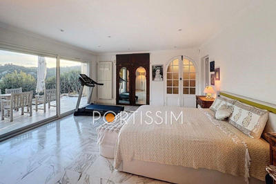 Maison - 224 m² - 5 pièces