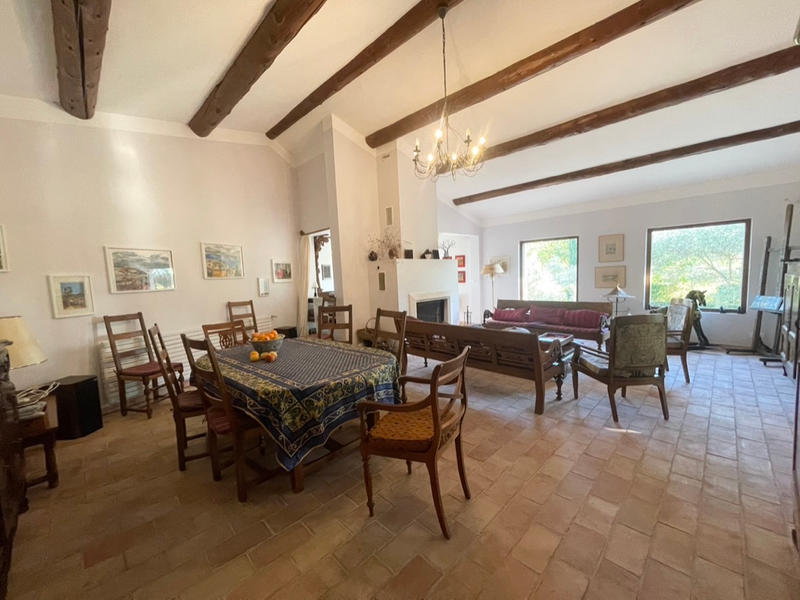 Maison - 203 m² - 7 pièces