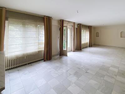 Maison - 155 m² - 6 pièces