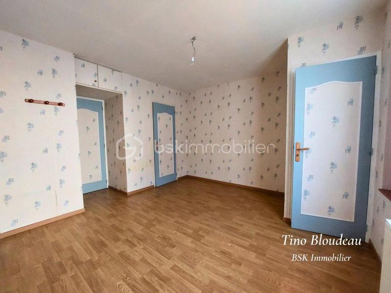 Demeure - 305 m² - 13 pièces