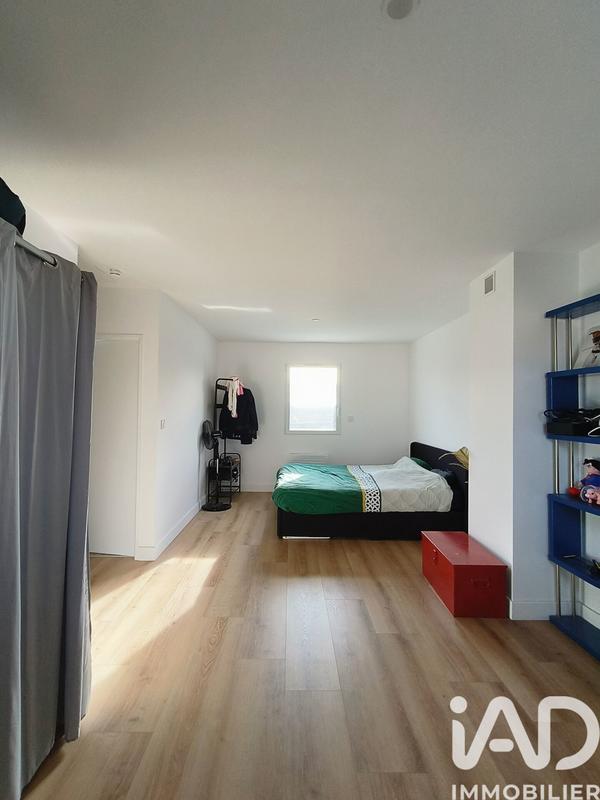 Maison - 97 m² - 5 pièces