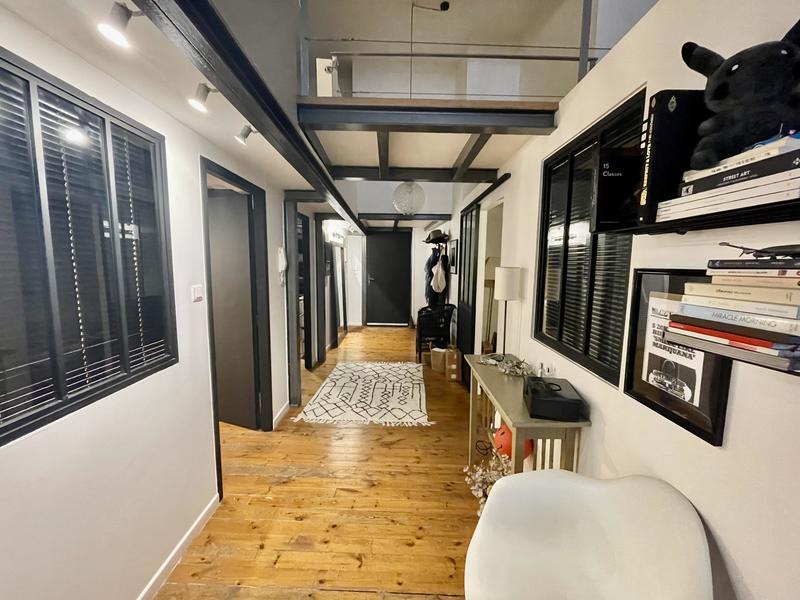 Loft - 200 m² - 5 pièces