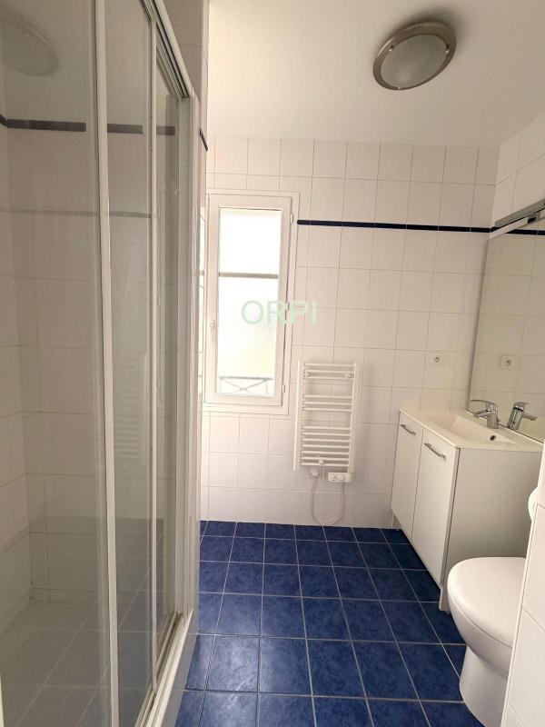 Studio - 30 m² - 1 pièce