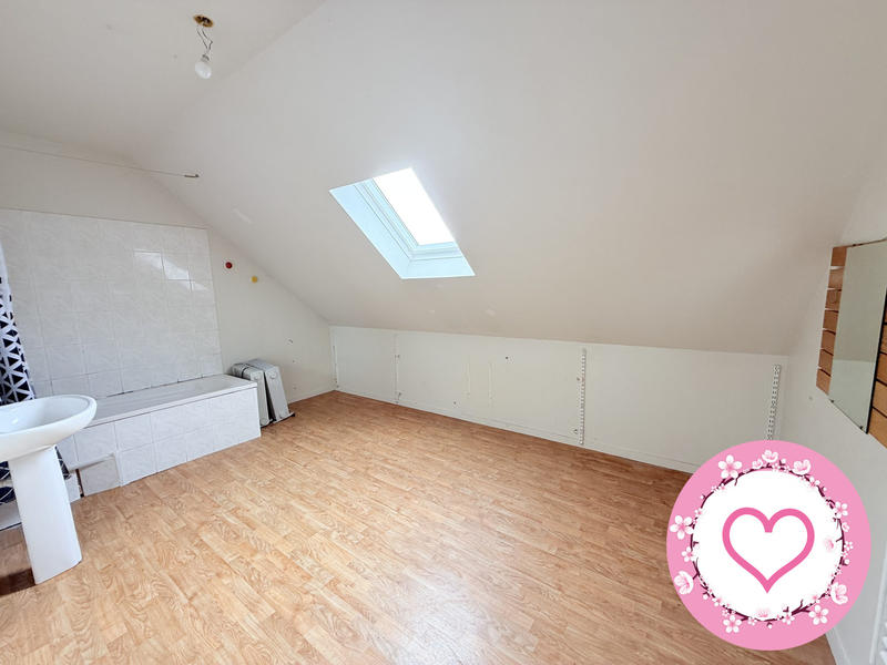 Maison - 110 m² - 5 pièces