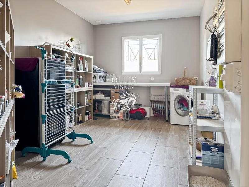 Villa - 168 m² - 8 pièces