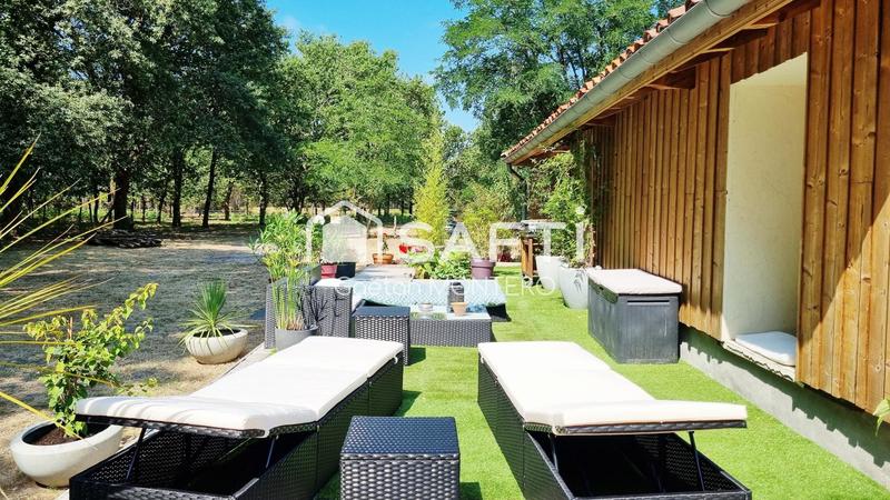 Maison - 204 m² - 7 pièces