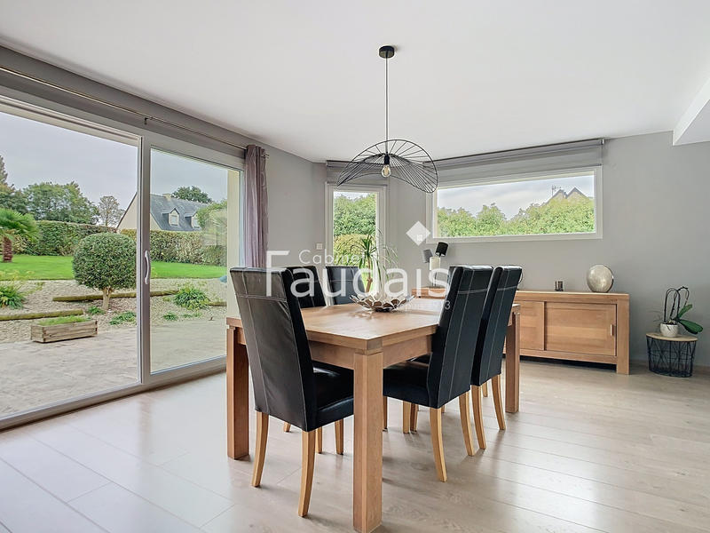 Maison - 141 m² - 6 pièces