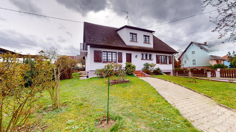 Maison - 159 m² - 5 pièces