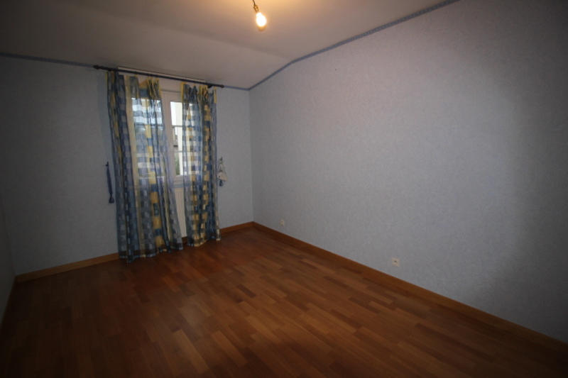 Maison - 128 m² - 7 pièces