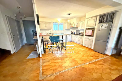 Maison - 96 m² - 4 pièces