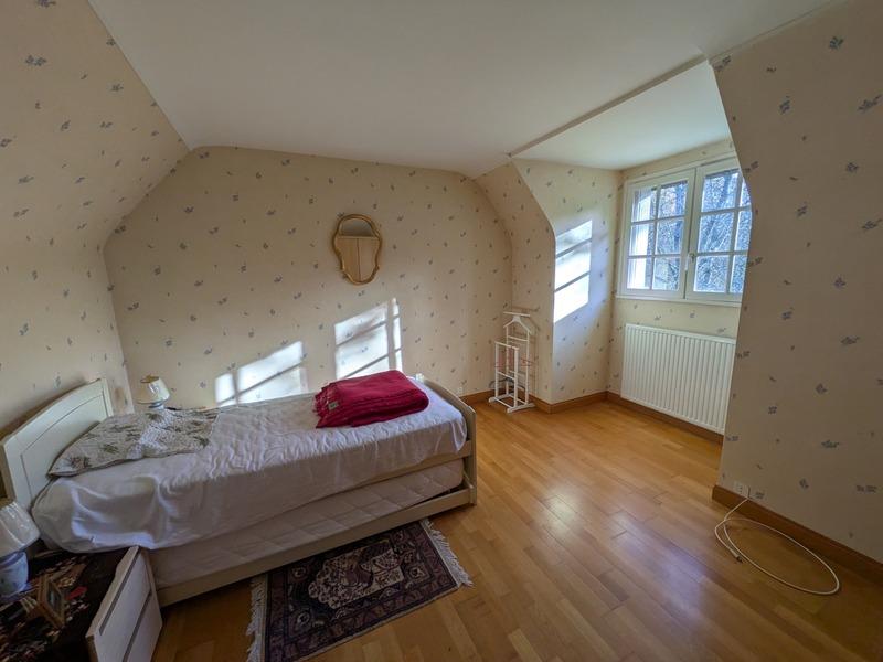 Propriété - 180 m² - 6 pièces