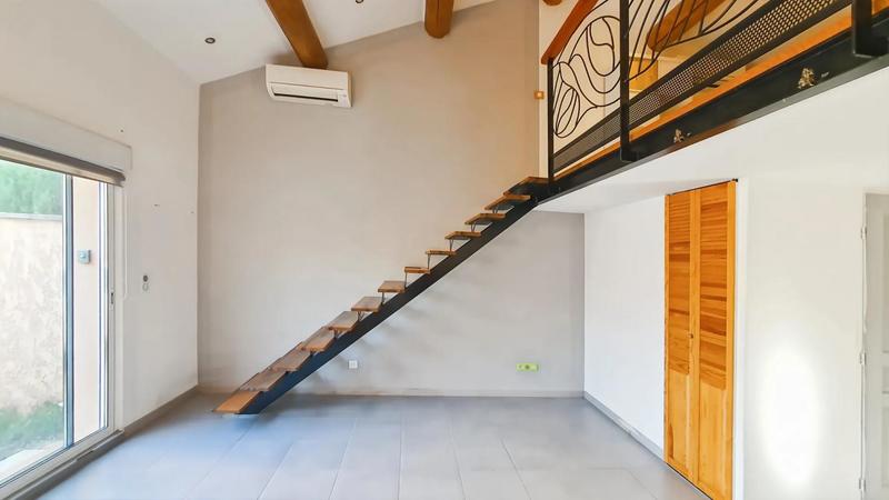 Maison - 204 m² - 5 pièces