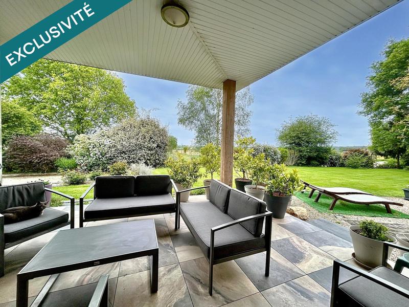 Maison - 220 m² - 8 pièces